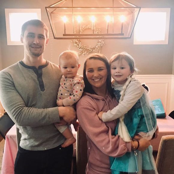 Meet your Posher, Stefanie - Picture 1 of 1